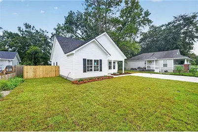 1126 E 56th Street, Savannah, GA 31404 - Photo 3