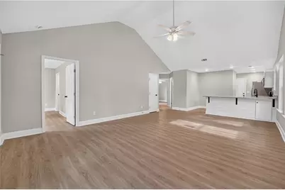 1126 E 56th Street, Savannah, GA 31404 - Photo 9