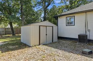 1965 Holland Park Dr, Buford, GA 30519 - Photo 31