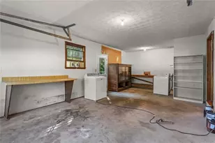 145 Carriage Cir, Stockbridge, GA 30281 - Photo 21