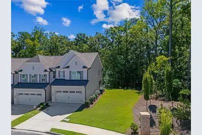 3905 Cavalier Way, Duluth, GA 30097 - Photo 3