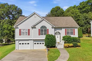 104 Twin Oaks Dr, Calhoun, GA 30701 - Photo 1