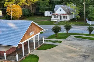 5908 Wall St, Lula, GA 30554 - Photo 5