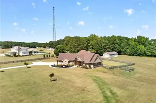 649 Clover Dr, Social Circle, GA 30025 - Photo 73