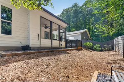 1058 Amarose Lane NE, Marietta, GA 30066 - Photo 31
