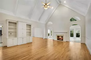 2285 Littlebrooke Trce, Dunwoody, GA 30338 - Photo 7