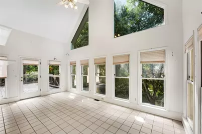 2285 Littlebrooke Trace, Dunwoody, GA 30338 - Photo 11