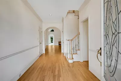 2285 Littlebrooke Trace, Dunwoody, GA 30338 - Photo 3