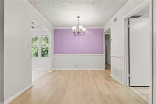 5159 Roswell Rd, Sandy Springs, GA 30342 - Photo 11