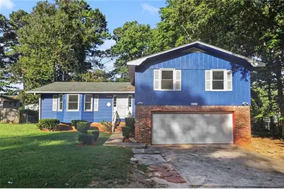 8121 Woodcliff Trail, Riverdale, GA 30274 - Photo 1