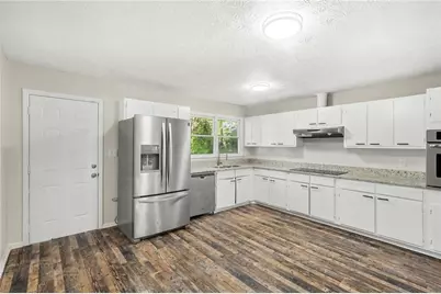 8121 Woodcliff Trail, Riverdale, GA 30274 - Photo 15