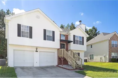 7410 Petunia Drive, Riverdale, GA 30296 - Photo 3