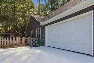 7660 Donington Park Dr, Cumming, GA 30040 - Photo 29