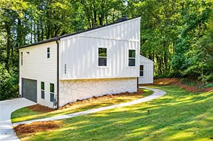 3253 Cedar Bluff Dr NE, Marietta, GA 30062 - Photo 3