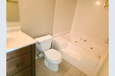 8020 Woodlake Drive, Riverdale, GA 30274 - Photo 9