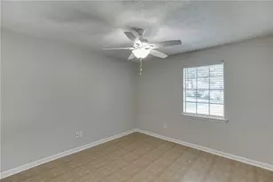 978 Chartley Dr SW, Lilburn, GA 30047 - Photo 19