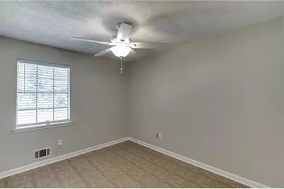 978 Chartley Drive SW, Lilburn, GA 30047 - Photo 17