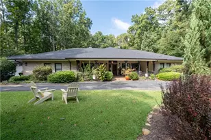8180 Innsbruck Dr, Sandy Springs, GA 30350 - Photo 1
