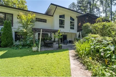 8180 Innsbruck Drive, Sandy Springs, GA 30350 - Photo 45