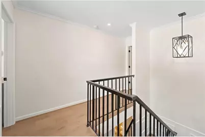 8 Ivy Ridge NE, Atlanta, GA 30342 - Photo 17