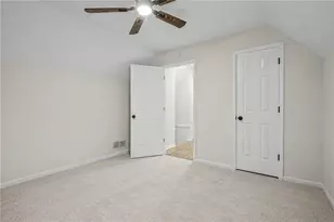 5464 Breathitt Dr SW, Lilburn, GA 30047 - Photo 29