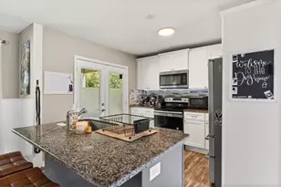 1563 Cloverdale Dr SE, Marietta, GA 30067 - Photo 13