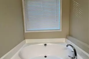 3986 King Dr, Douglasville, GA 30135 - Photo 5