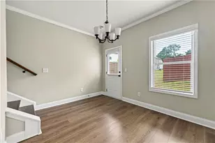 4215 Fulson Ct, Lilburn, GA 30047 - Photo 9