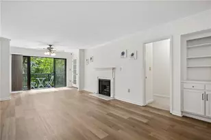 2302 Pine Heights Dr NE, Atlanta, GA 30324 - Photo 9
