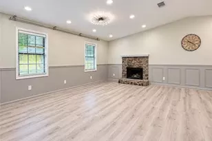 242 Muddy River Rd, Lawrenceville, GA 30043 - Photo 3