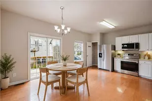2193 Landing Walk Dr, Duluth, GA 30097 - Photo 9