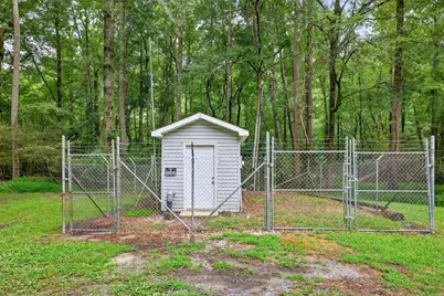 2503 Lakeshore Drive NE, Conyers, GA 30012 - Photo 17