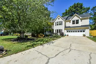 970 Garner Spring Ln, Sugar Hill, GA 30518 - Photo 3
