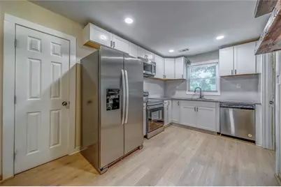 1024 Regis Road SE, Atlanta, GA 30315 - Photo 5