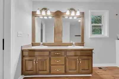 1170 Robert Pointe Way SE, Lawrenceville, GA 30045 - Photo 31