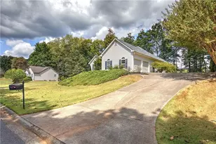 1082 Fieldstone Dr, Canton, GA 30114 - Photo 3