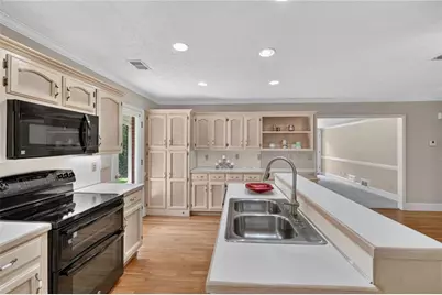 83 Russell Rd, Lawrenceville, GA 30043 - Photo 17