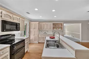 83 Russell Rd, Lawrenceville, GA 30043 - Photo 17