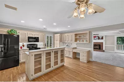 83 Russell Rd, Lawrenceville, GA 30043 - Photo 9
