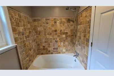 3668 Kingsboro Road NE #5, Atlanta, GA 30319 - Photo 9