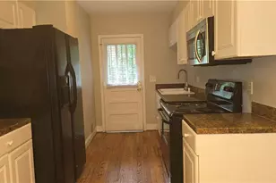 3668 Kingsboro Rd NE, Atlanta, GA 30319 - Photo 17