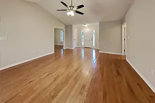410 Southmoor Cir, Stockbridge, GA 30281 - Photo 11