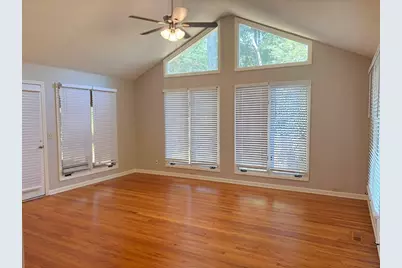 1010 Maidstone Court, Marietta, GA 30066 - Photo 9