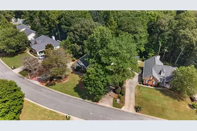 1829 Gray Gables Way, Buford, GA 30519 - Photo 33