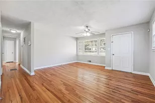 8554 Taylor Rd, Riverdale, GA 30274 - Photo 7