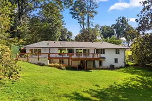 154 Cromwell Rd NE, Sandy Springs, GA 30328 - Photo 47