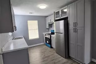 10404 Irongate Ln, Jonesboro, GA 30238 - Photo 5