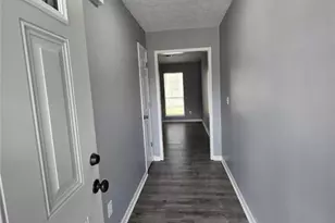 10404 Irongate Ln, Jonesboro, GA 30238 - Photo 3