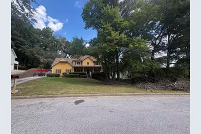 1068 Leslie Place, Lithonia, GA 30058 - Photo 3