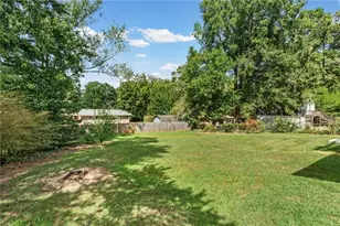 2406 Woodland Dr NW, Kennesaw, GA 30152 - Photo 29